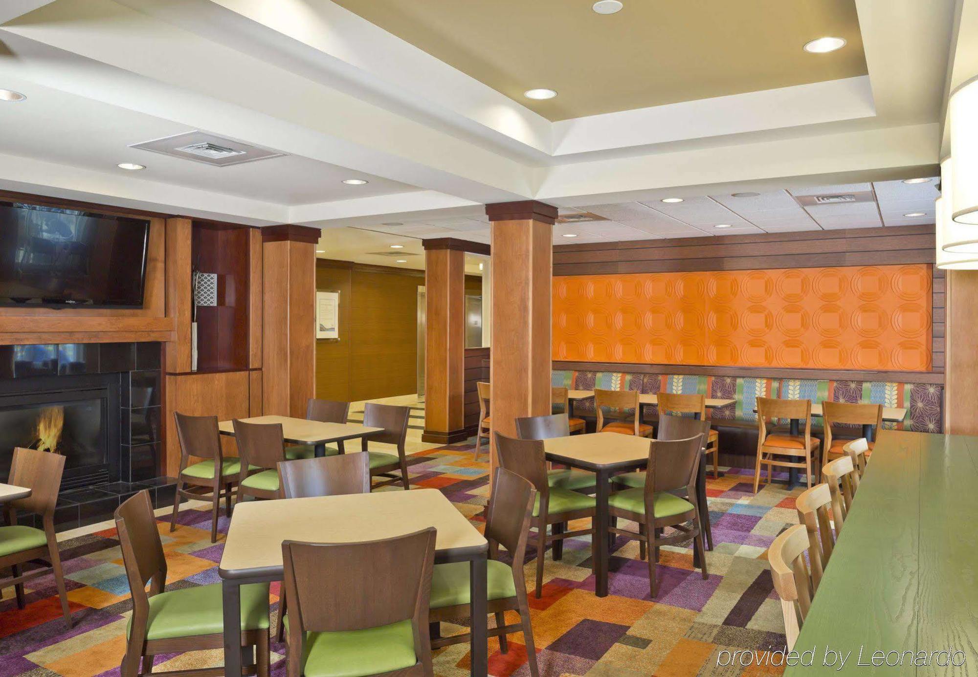 Fairfield Inn & Suites Уайт-Марш Экстерьер фото