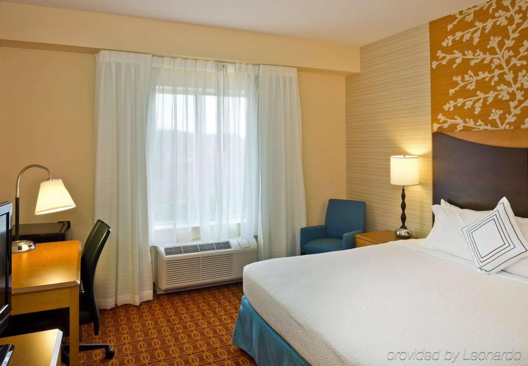 Fairfield Inn & Suites Уайт-Марш Экстерьер фото